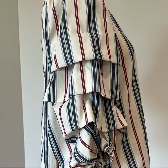Tempted Los Angeles striped blouse in a size S sleeve detail flounce puff sleeve - Picture 11 of 11